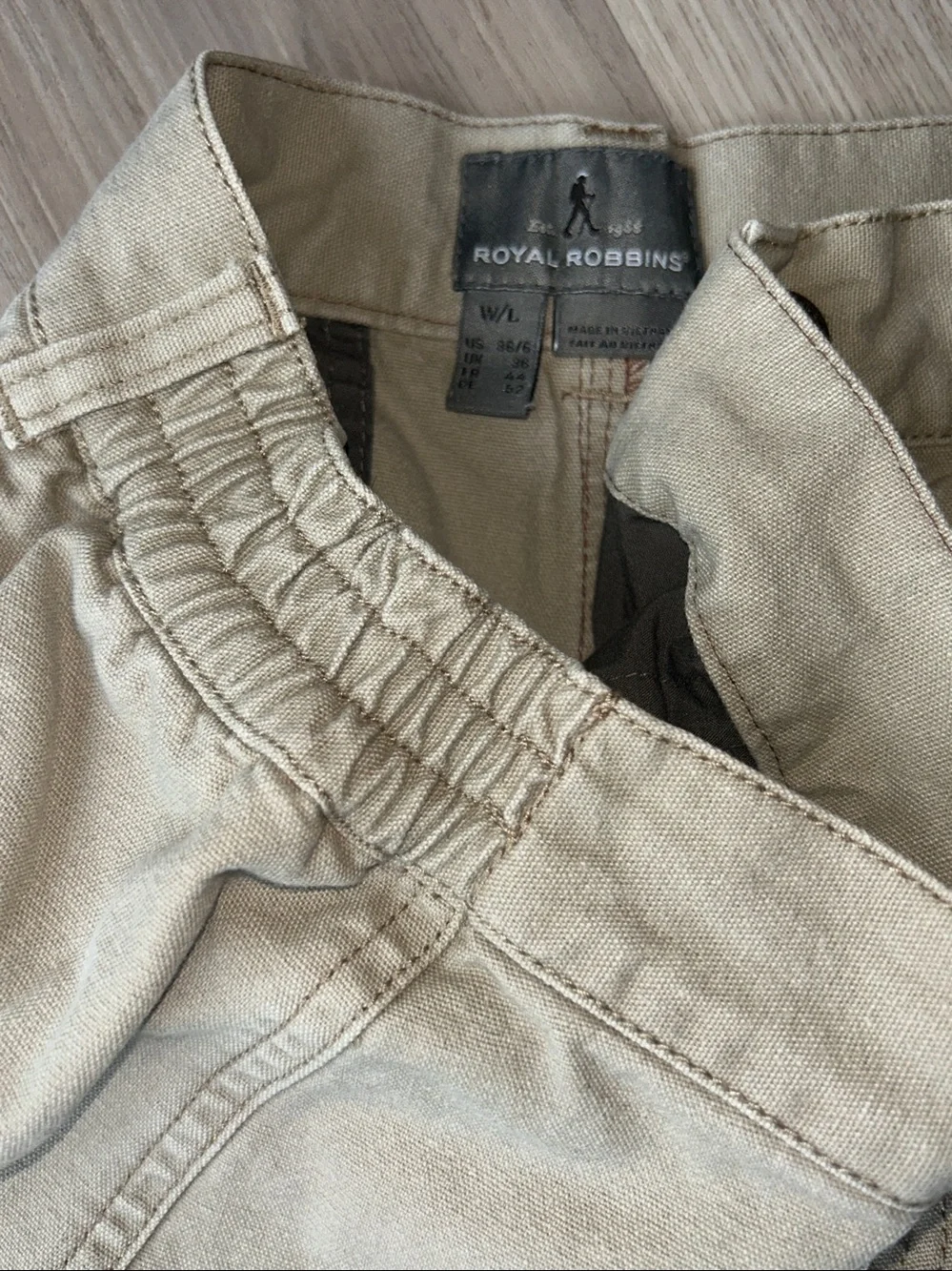 Royal Robbins Relaxed Tailored Cotton Shorts 36 Khaki SPF Golf Casual Classic